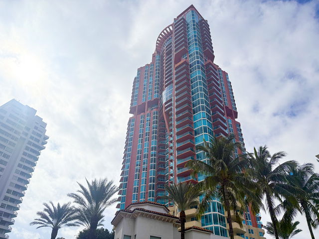 Portofino Tower  photo 3